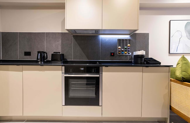Verdana Suite 1BD Flat Near Centre - Photo 6