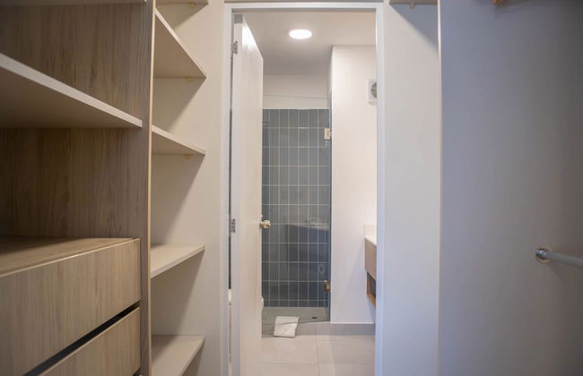 w Majestic 1BR w Modern Pool in Miraflores - Photo 19