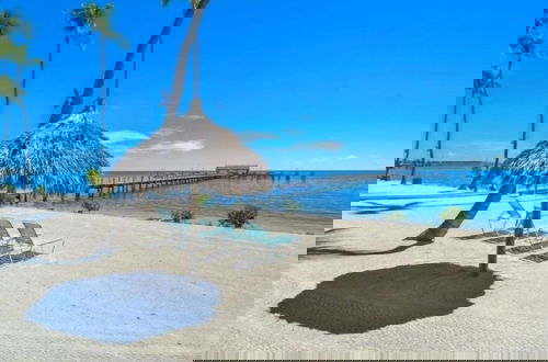 Foto 21 - Direct Oceanfront With Private Staircase To Beach Prestigious Islamorada Condocomplex 2 Bedroom Condo by RedAwning