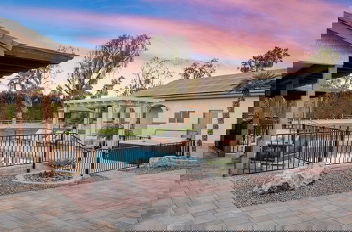 Foto 5 - Pool, Sports Court, Game Garage, Fire Pit, & Casita Olivano Ranch by Avantstay