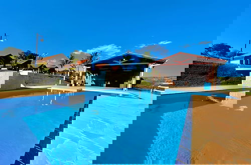 Foto 1 - Chácara com 4 Chalés grande piscina