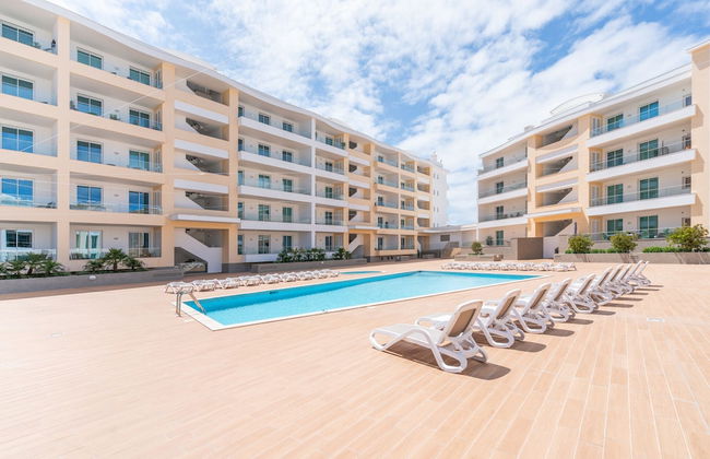 Lagos Marina View 4 With Pool by Homing - Photo 34