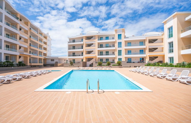 Lagos Marina View 4 With Pool by Homing - Photo 1