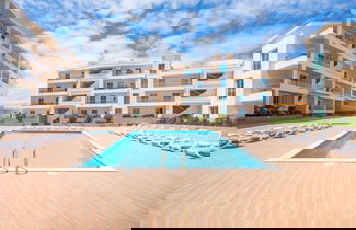Foto 1 - Lagos Marina View 4 With Pool by Homing