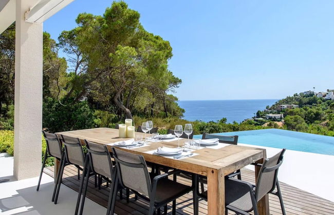 Stylish Villa With Infinity Pool - Foto 32