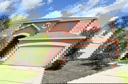 Foto 1 - Golden Beach Villa 6 Bedroom Home by RedAwning