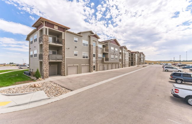 Luxurious 1 Bed 1 Bath Apartment At The Meadows-Pet Friendly by FlexHaus - Foto 31