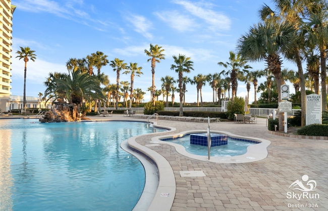 Picture Perfect 2 Bedroom Condo by RedAwning - Photo 27