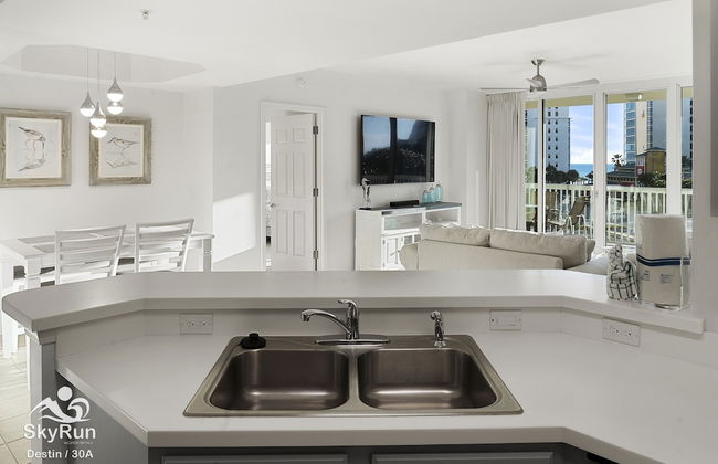 Picture Perfect 2 Bedroom Condo by RedAwning - Photo 12