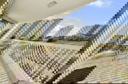 Foto 45 - Picture Perfect 2 Bedroom Condo by RedAwning