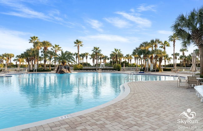 Picture Perfect 2 Bedroom Condo by RedAwning - Photo 23