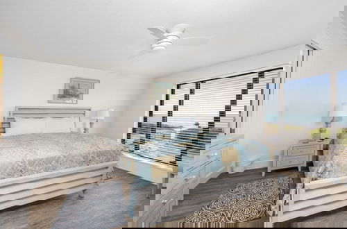 Foto 4 - Pelicans Roost 206 2 Bedroom Condo by RedAwning