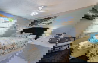 Photo 2 - Beach Breeze Hideaway 2 Bedroom Villa by RedAwning
