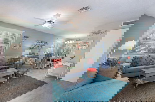 Photo 9 - Beach Breeze Hideaway 2 Bedroom Villa by RedAwning