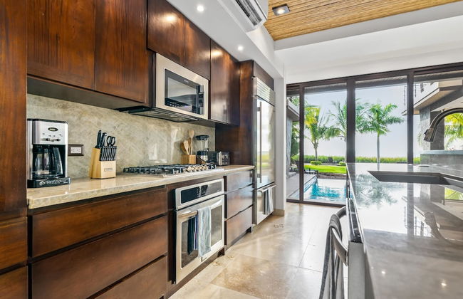 Beachfront Villa - Sunsets and Daily Maid Service - Foto 7