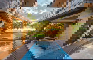 Foto 1 - Beachfront Villa - Sunsets and Daily Maid Service