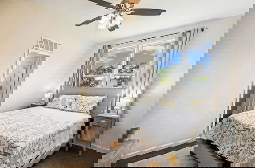 Foto 5 - Cove Cottage - 3 Bedroom w/Private Pool. Sleeps 6. Quiet Community, Close to Fishing Marinas. 3 Home by RedAwning