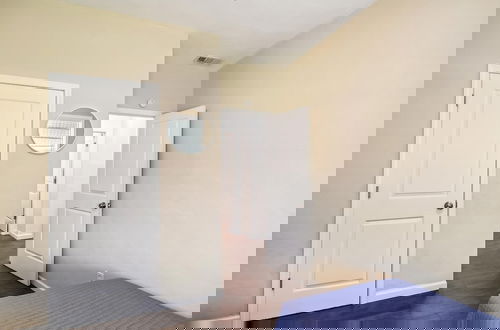 Foto 37 - Cove Cottage - 3 Bedroom w/Private Pool. Sleeps 6. Quiet Community, Close to Fishing Marinas. 3 Home by RedAwning