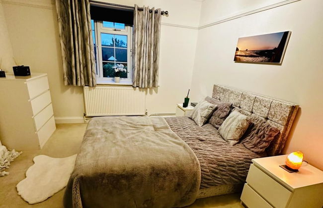 Gerrardscross-sleeps4-parking-petfriendly-wembley - Foto 2