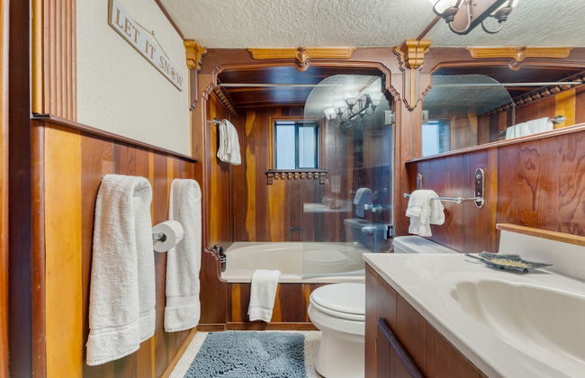 Riversong Lodge by Avantstay Sauna Hot Tub On The Truckee River - Foto 19
