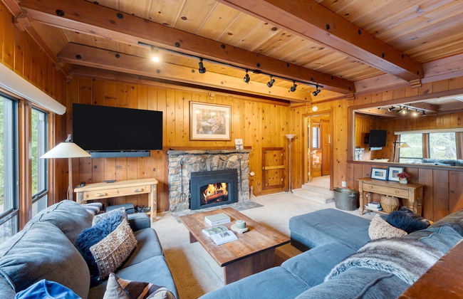 Riversong Lodge by Avantstay Sauna Hot Tub On The Truckee River - Foto 16