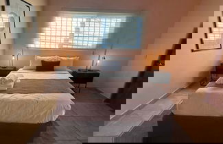 Photo 2 - Studio With Salt Water Pool