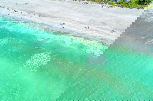 Photo 12 - Anna Maria Island Beach Happy-direct Beach Front-1br-1br
