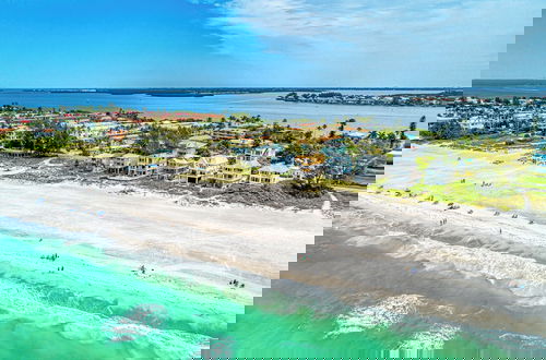 Photo 8 - Anna Maria Island Beach Happy-direct Beach Front-1br-1br