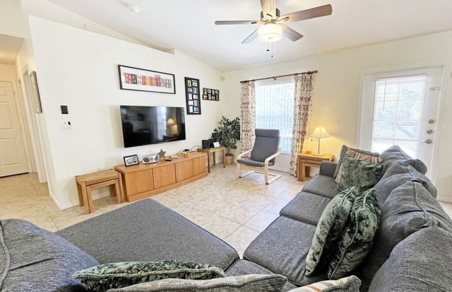 Greatest Grove 4 Bedroom Home by RedAwning - Photo 12
