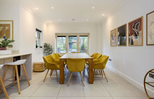 The Ascot Escape - Stylish 4bdr With Courtyard - Foto 3