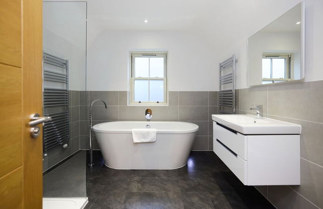 The Ascot Escape - Stylish 4bdr With Courtyard - Foto 26