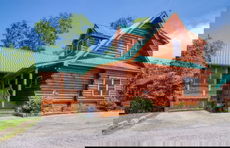 Foto 1 - Ern824 - Best Days - Great Location! Close To Town! 2 Bedroom Cabin by RedAwning