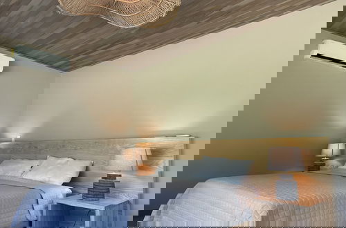 Foto 8 - Waves as Your Companion Beachfront Elegance