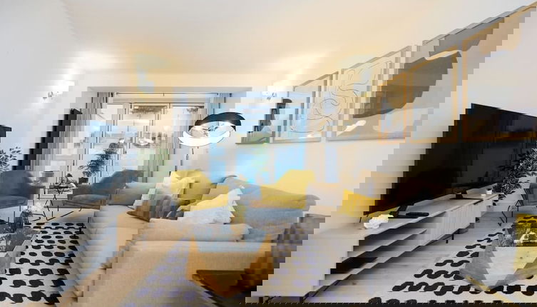 Foto 1 - The Melbray Gem - 2bdr Apartment With Courtyard