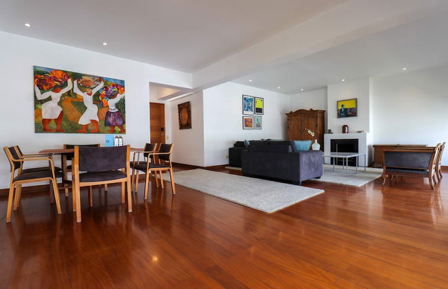 w Radiant 2BR w Modern Terrace in Miraflores - Photo 16