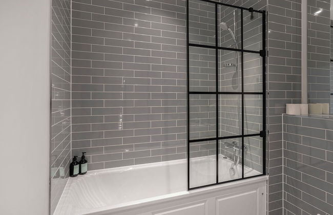 Lovely 2-bed Apartment in Birmingham - Foto 22