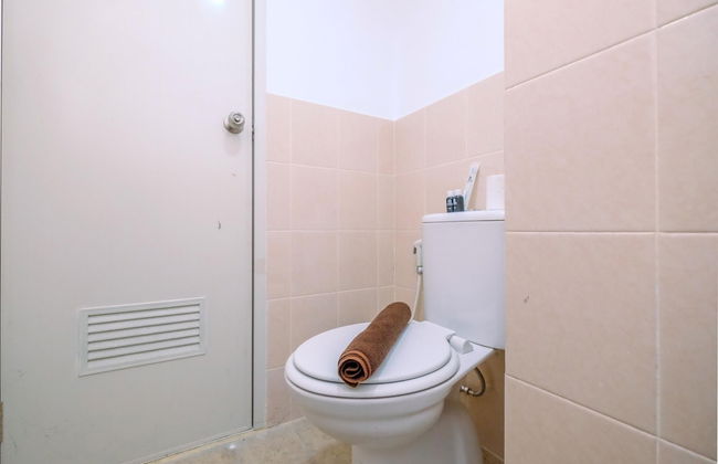 Comfort Stay 2BR Podomoro Golf View Apartment - Photo 13