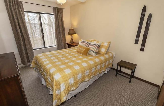 Seven Springs 3 BR Deluxe Condo, Near Golf Course by RedAwning - Foto 2