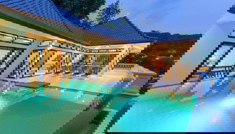 Photo 1 - Luxury Beachfront Tai Pan Villa