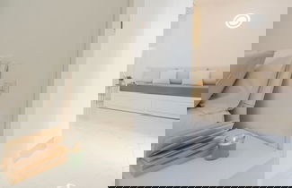 Foto 3 - Luce Apartment by Rent all Como
