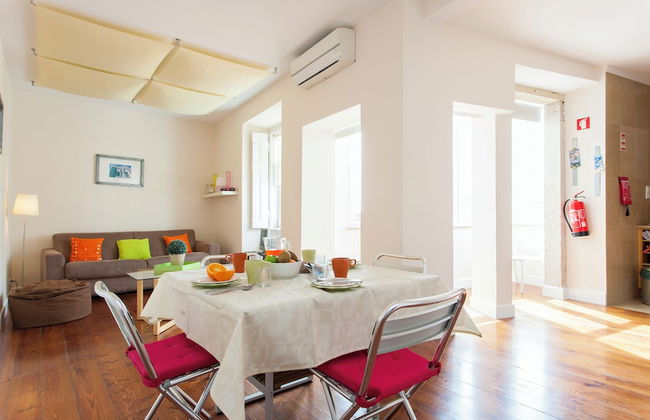 JOIVY Sleek City View flat in Lapa - Photo 4