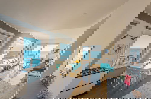 Foto 10 - Sky & Sea Apartment by Wonderful Italy