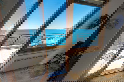 Foto 31 - Sky & Sea Apartment by Wonderful Italy