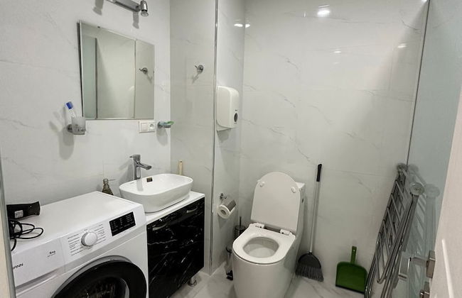 1-3 bdr condos by Revamp - Foto 4