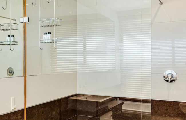 Top Urban Escape w Pool and Ocean View Villa Alexa - Foto 24