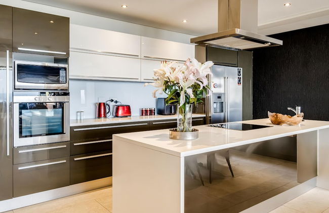 Top Urban Escape w Pool and Ocean View Villa Alexa - Foto 12