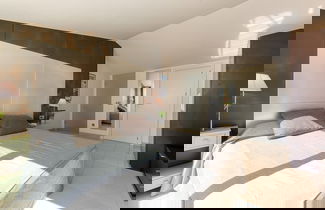 Foto 3 - Pretty Apartment With Balcony