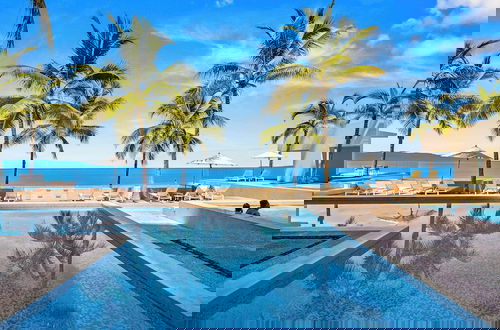 Foto 21 - Oceanfront 1BR with Balcony & Pool