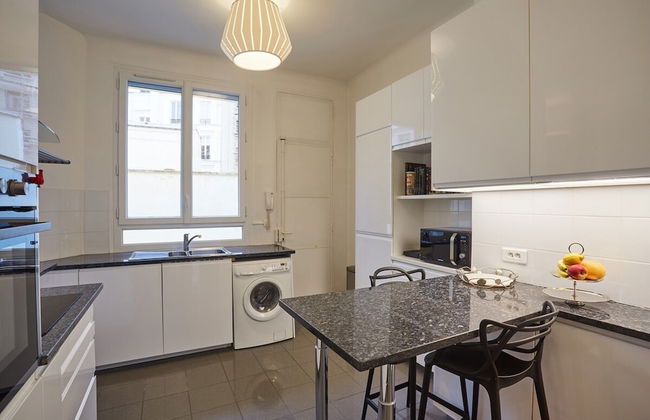 Apartment Arc de Triomphe/ Champs Elysee - Photo 5