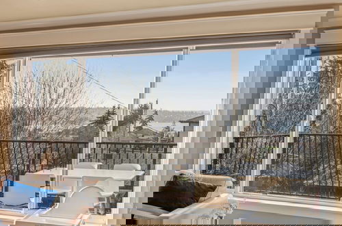 Photo 20 - Renton Lakeside Oasis, Lakeview, 4B 2.5B, Spacious